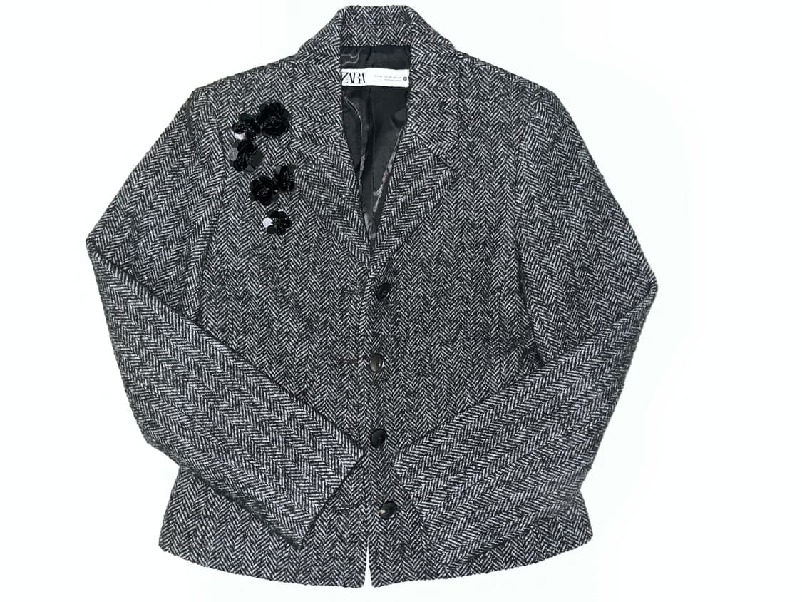 ZARA 블랙 플라워 디테일 슬림핏 자켓 상품이미지1