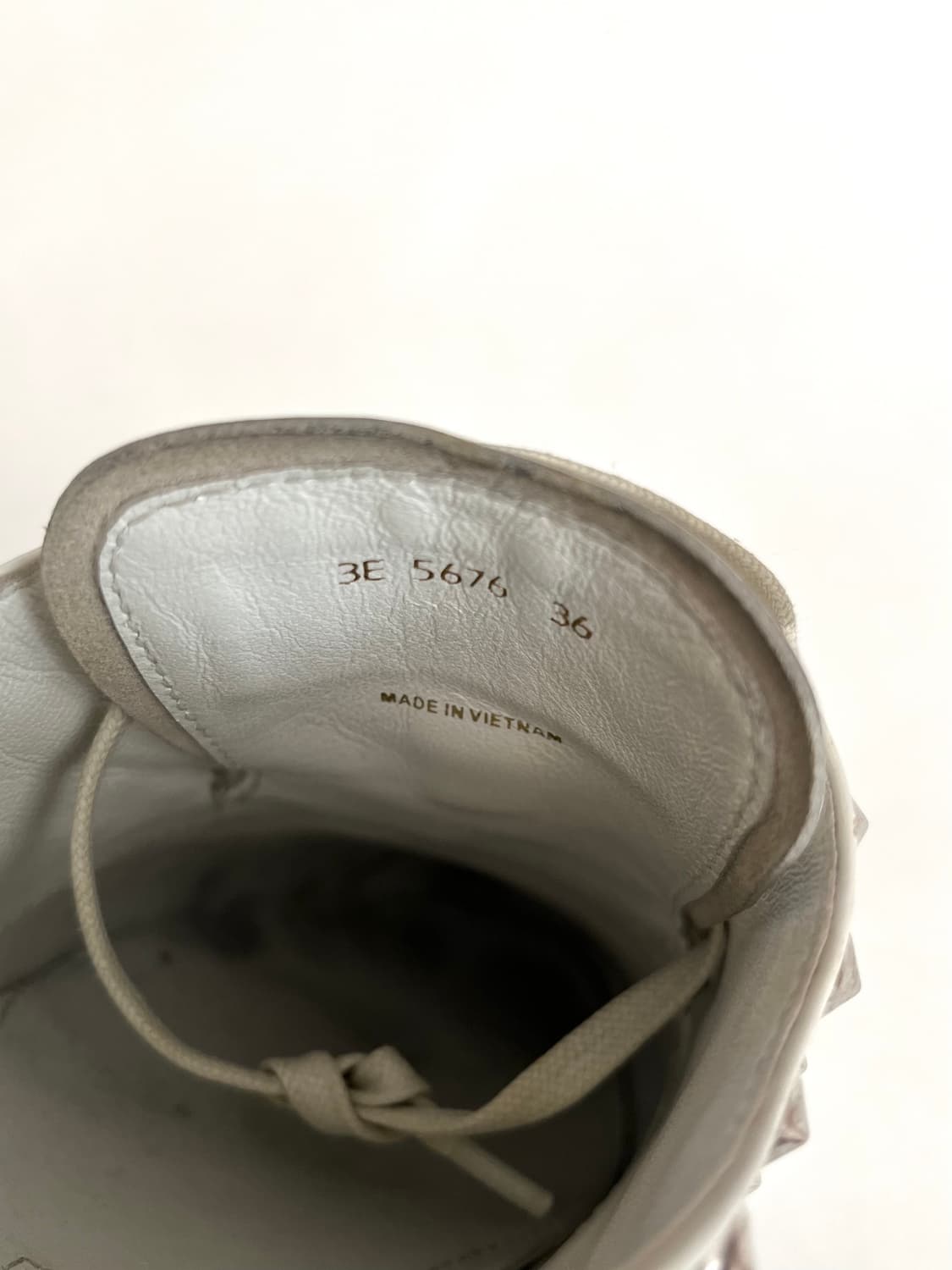 프라다 스포츠 아카이브 스터드 로퍼 스니커즈 상품이미지8