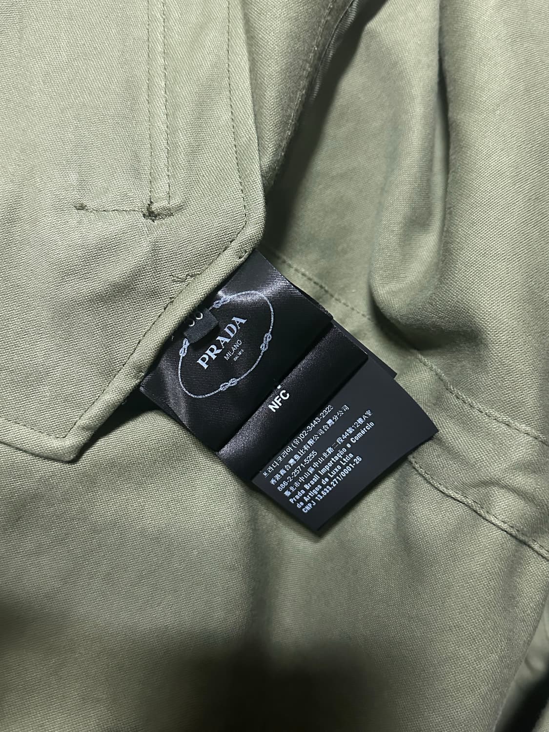 프라다 23fw 후디드 맥시 파카 38 상품이미지7