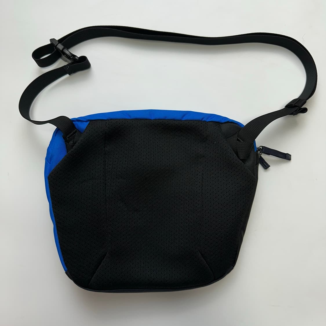 ARC'TERYX x BEAMS 아크테릭스 빔즈 맨티스 2 숄더백 상품이미지7