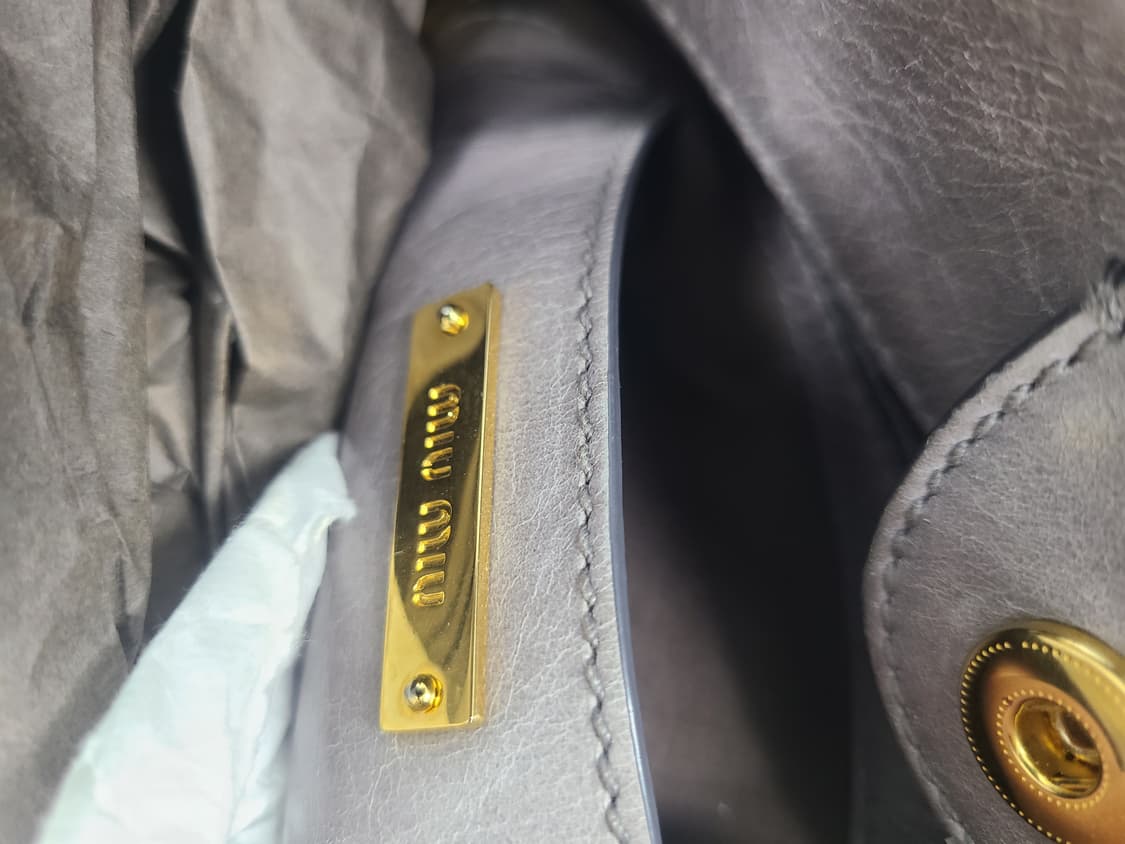 미우미우 비텔로 샤인 토트백 & 숄더백 상품이미지7