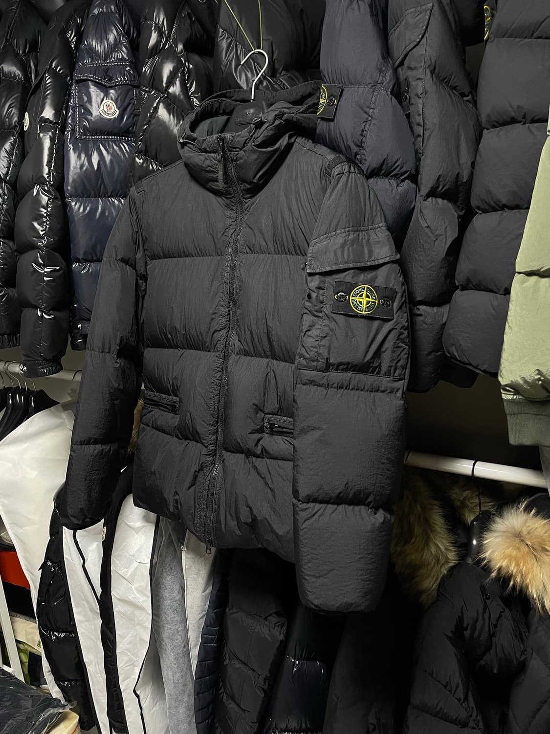 [M사이즈] 22FW 스톤아일랜드 가먼트다잉 크링클랩스 패딩 상품이미지2