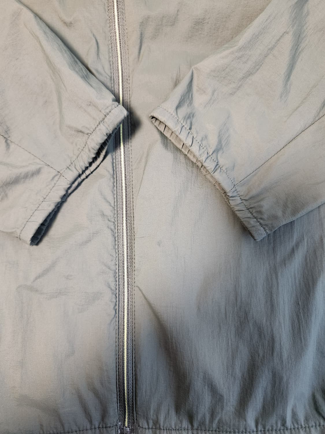 새상품급) 머렐 메쉬배색 스포티 경량 방풍 자켓 (카키) 사이즈105 x 상품이미지8