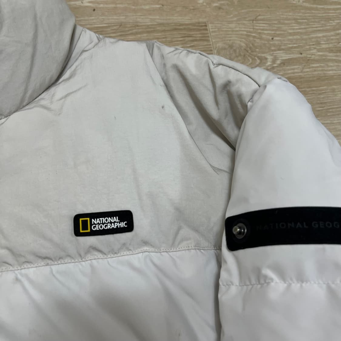 내셔널지오그래픽 덕다운 와펜 패딩 점퍼 [라이트 그레이] XL/105 상품이미지4