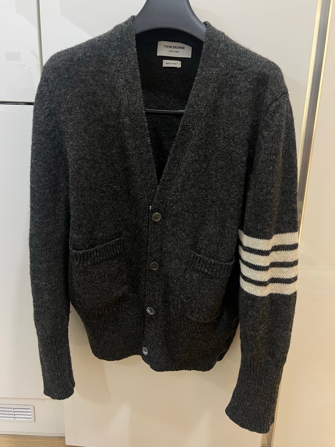 톰브라유 차콜 울가디건 3사이즈 (새상품급) 상품이미지1