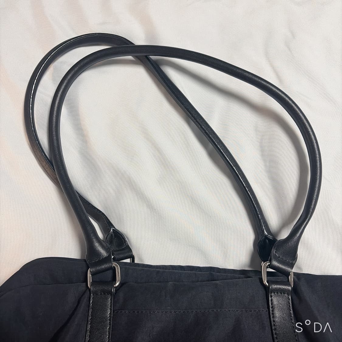 마뗑킴 나일론 숄더백 블랙 상품이미지6