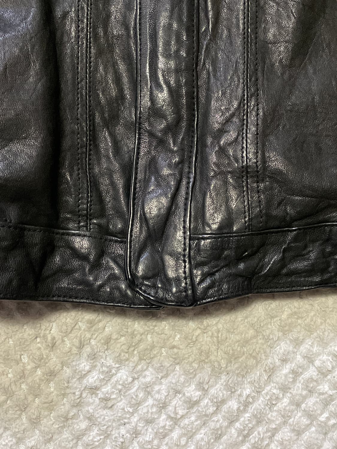 웨스턴 무드 이테리 램스킨 양가죽 절개 레더 자켓 상품이미지5