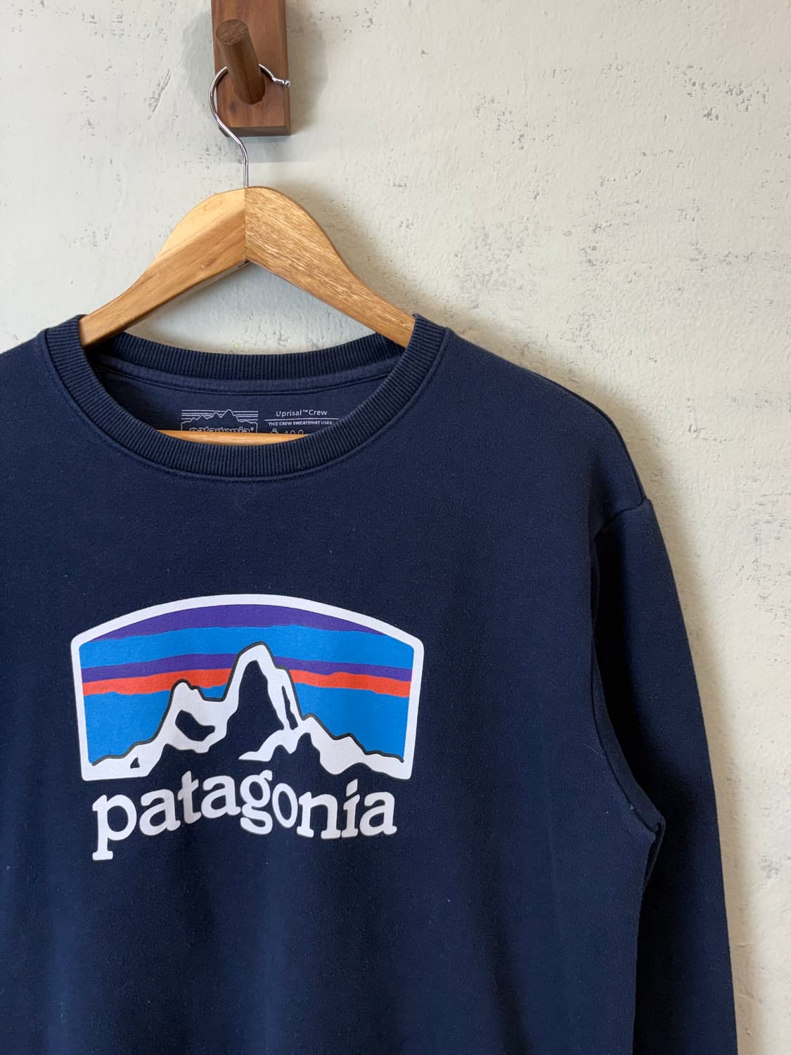 파타고니아 네이비 맨투맨 상품이미지2