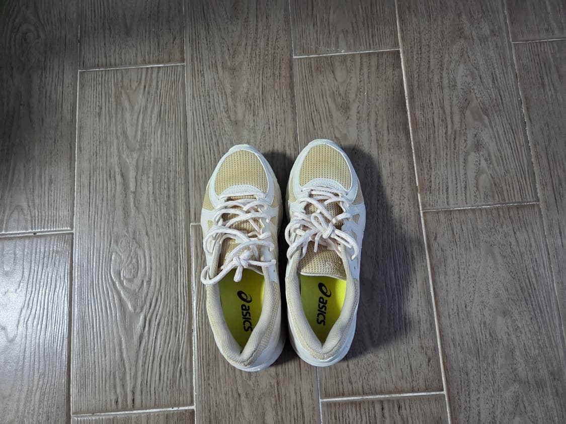 아식스 운동화 판매합니다~ 상품이미지2