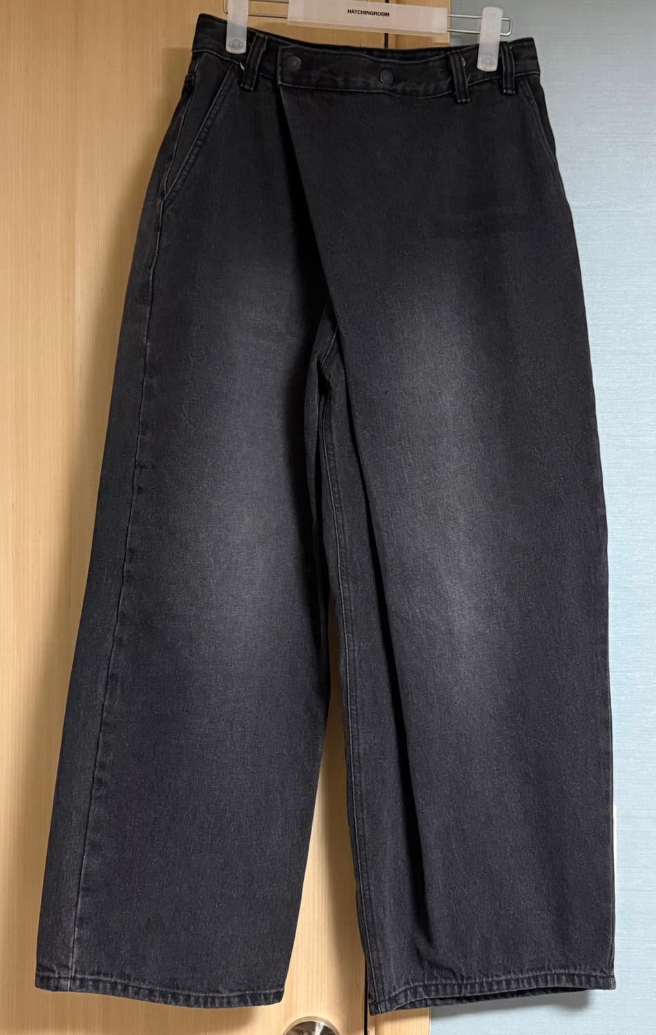 해칭룸 wrap jeans (사이즈 3, 샘플세일 제품) 상품이미지1