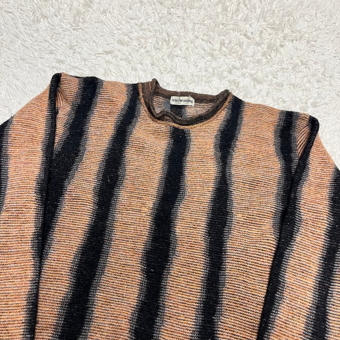 이세이미야케 울 니트 상품이미지3