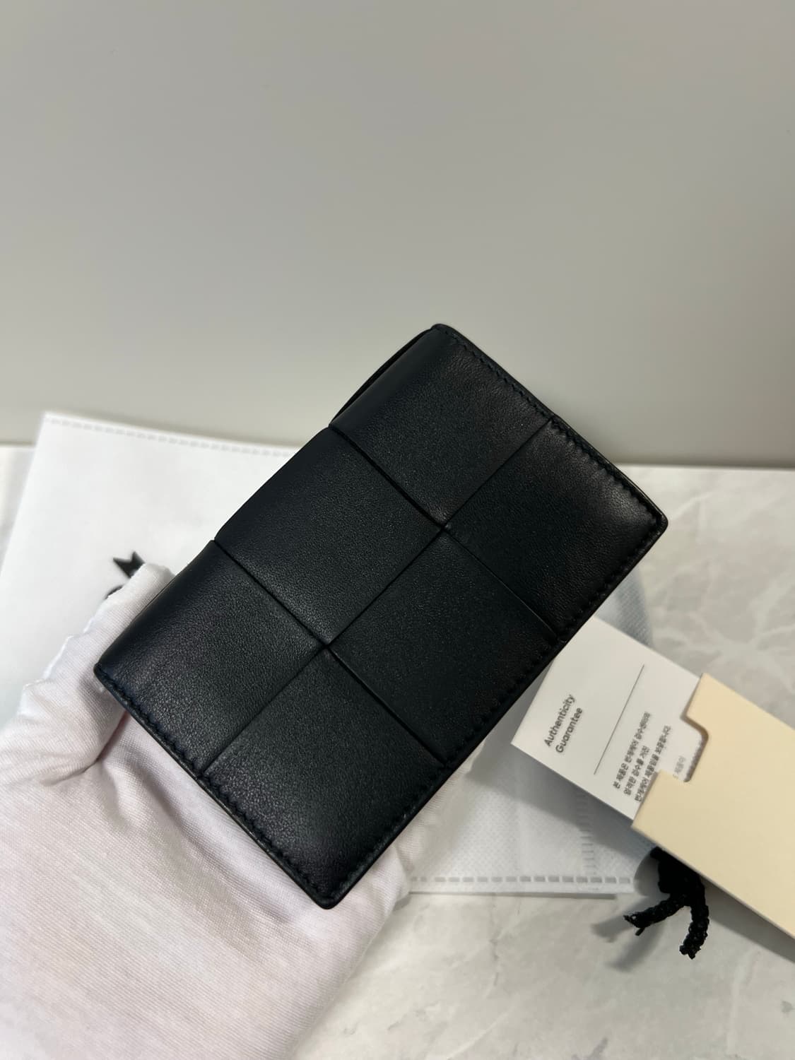 보테가베네타 카세트 비즈니스 카드지갑 상품이미지2