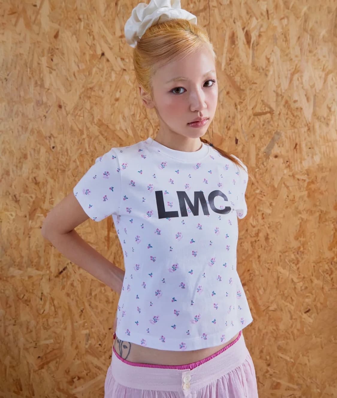 LMC WM OG CROPPED TEE flower white 반팔티 상품이미지1