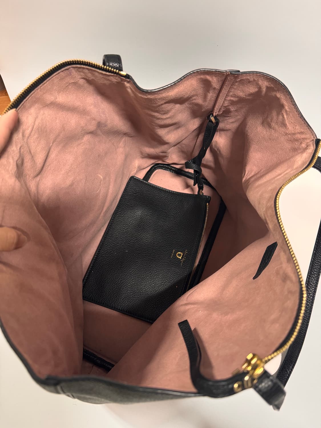 페라가모 블랙 가죽 간치니 숄더백 상품이미지8