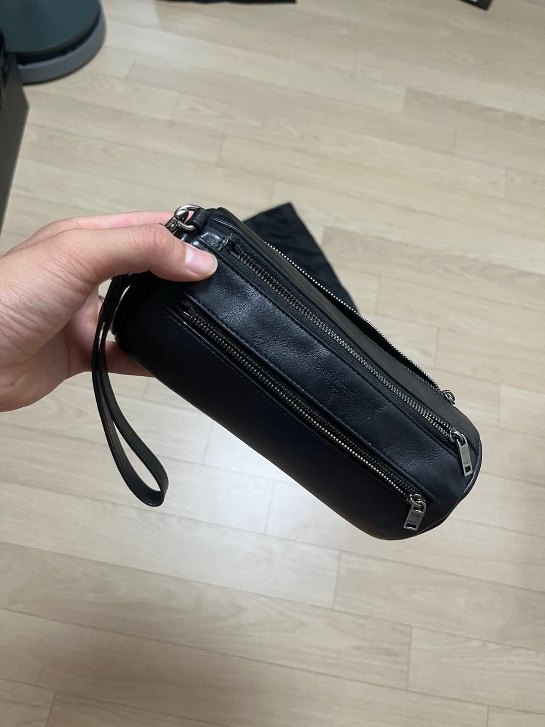 생로랑 클러치백 상품이미지1