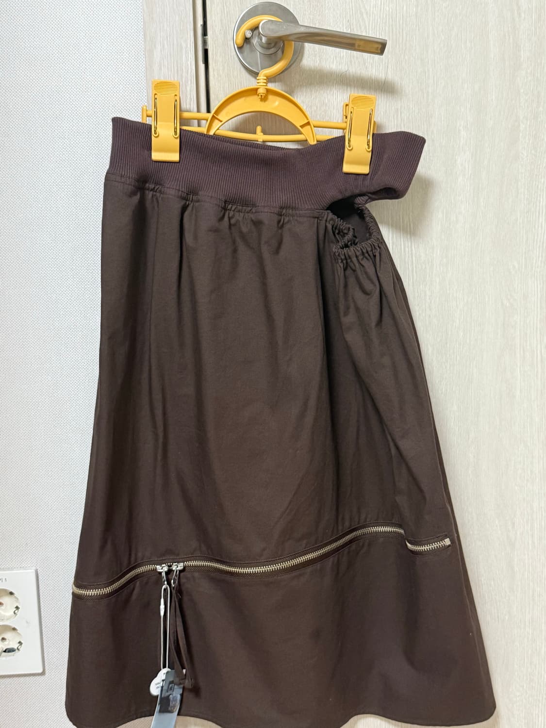 인앤양인하모니 슬릿 스커트 브라운 yinandyang slit skirt 상품이미지5