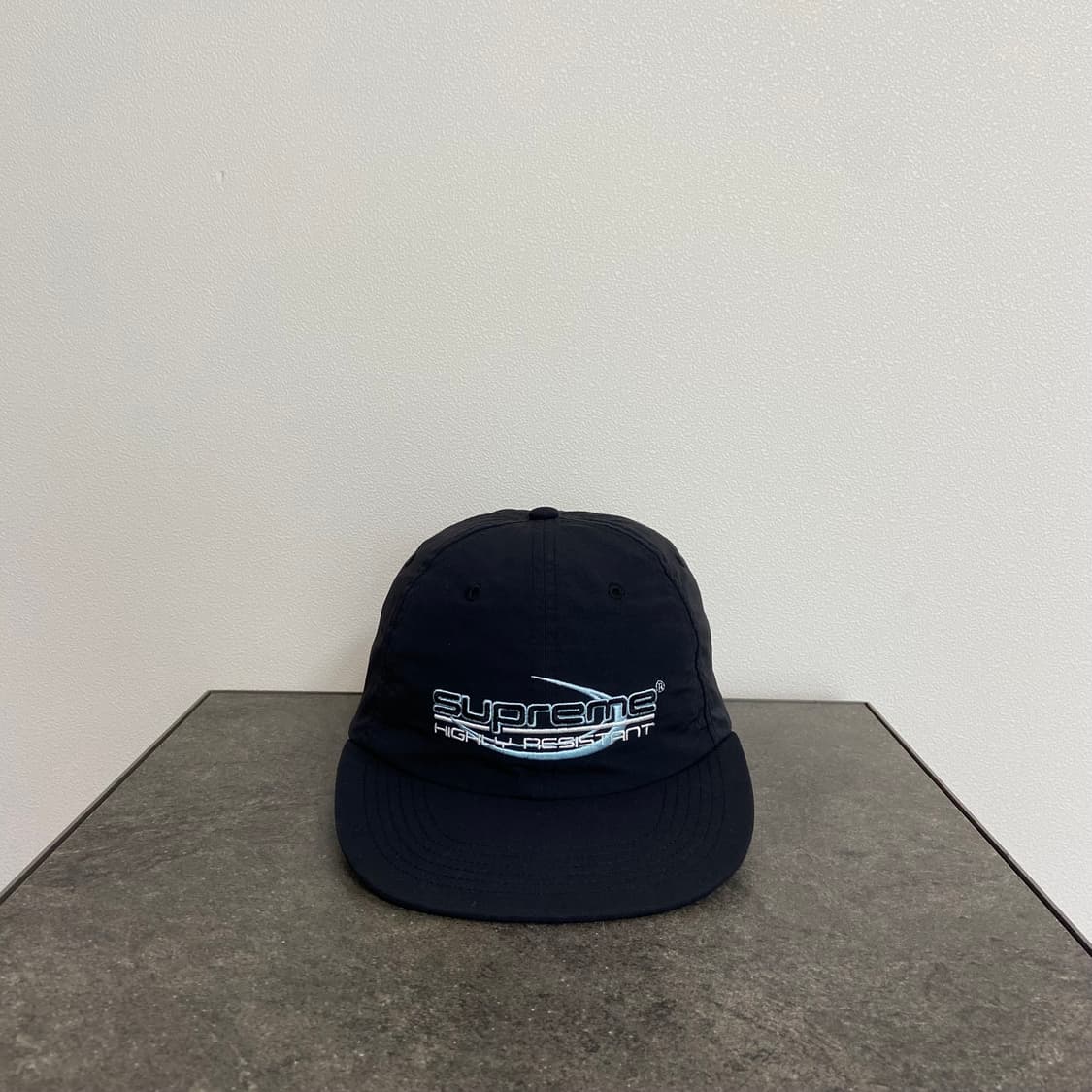 슈프림 레지스턴트 블랙 볼캡 모자 6패널 캡 23FW 상품이미지1