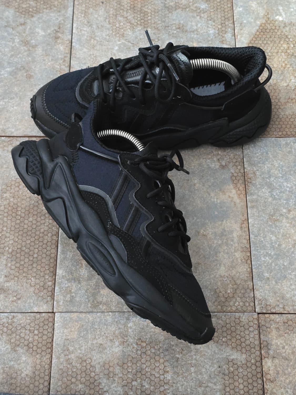 (225)아디다스 오즈위고 트리플 블랙  상품이미지6