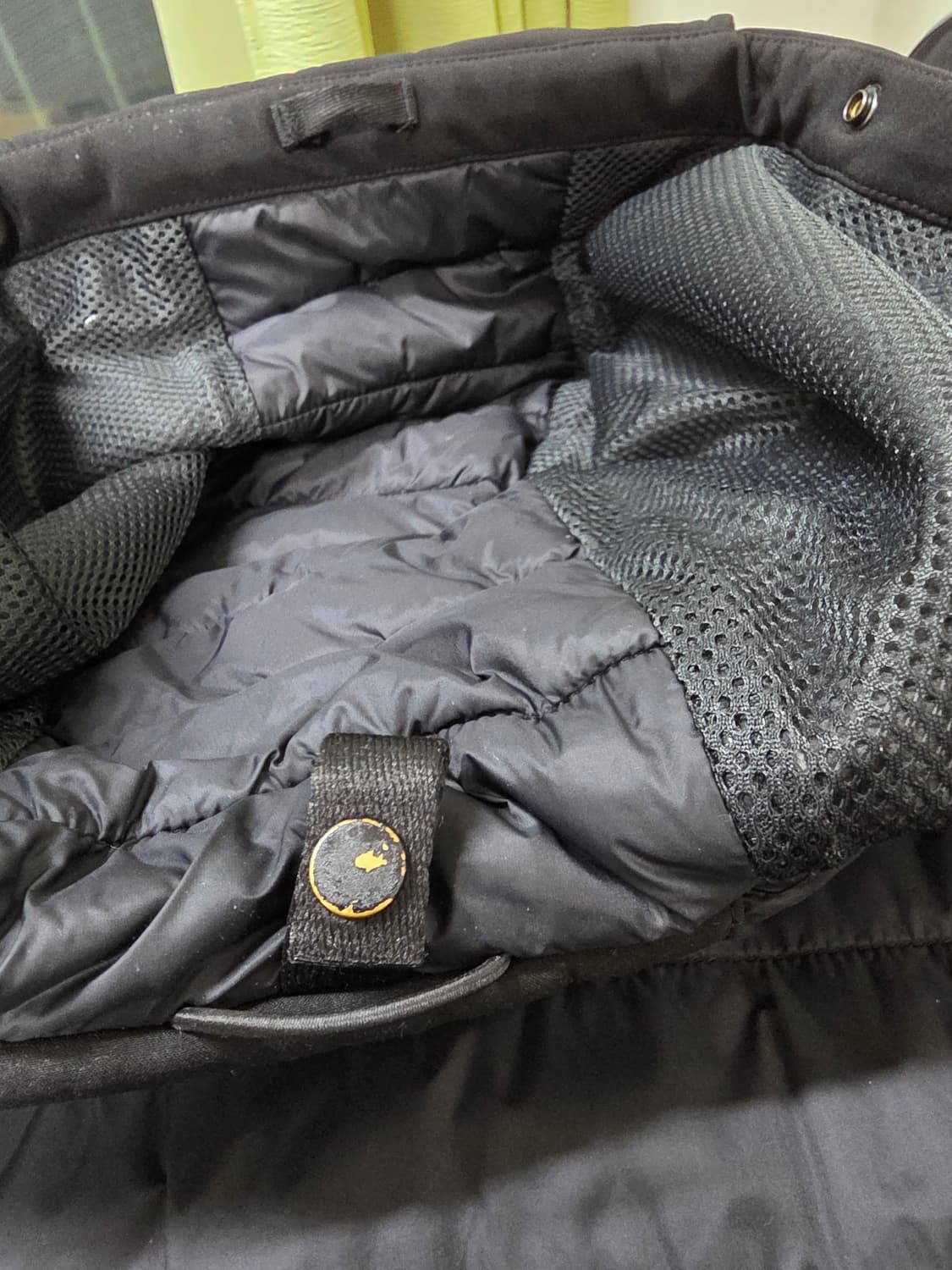 CP컴퍼니 고글 조끼패딩 상태 S 52 사이즈 판매 상품이미지10