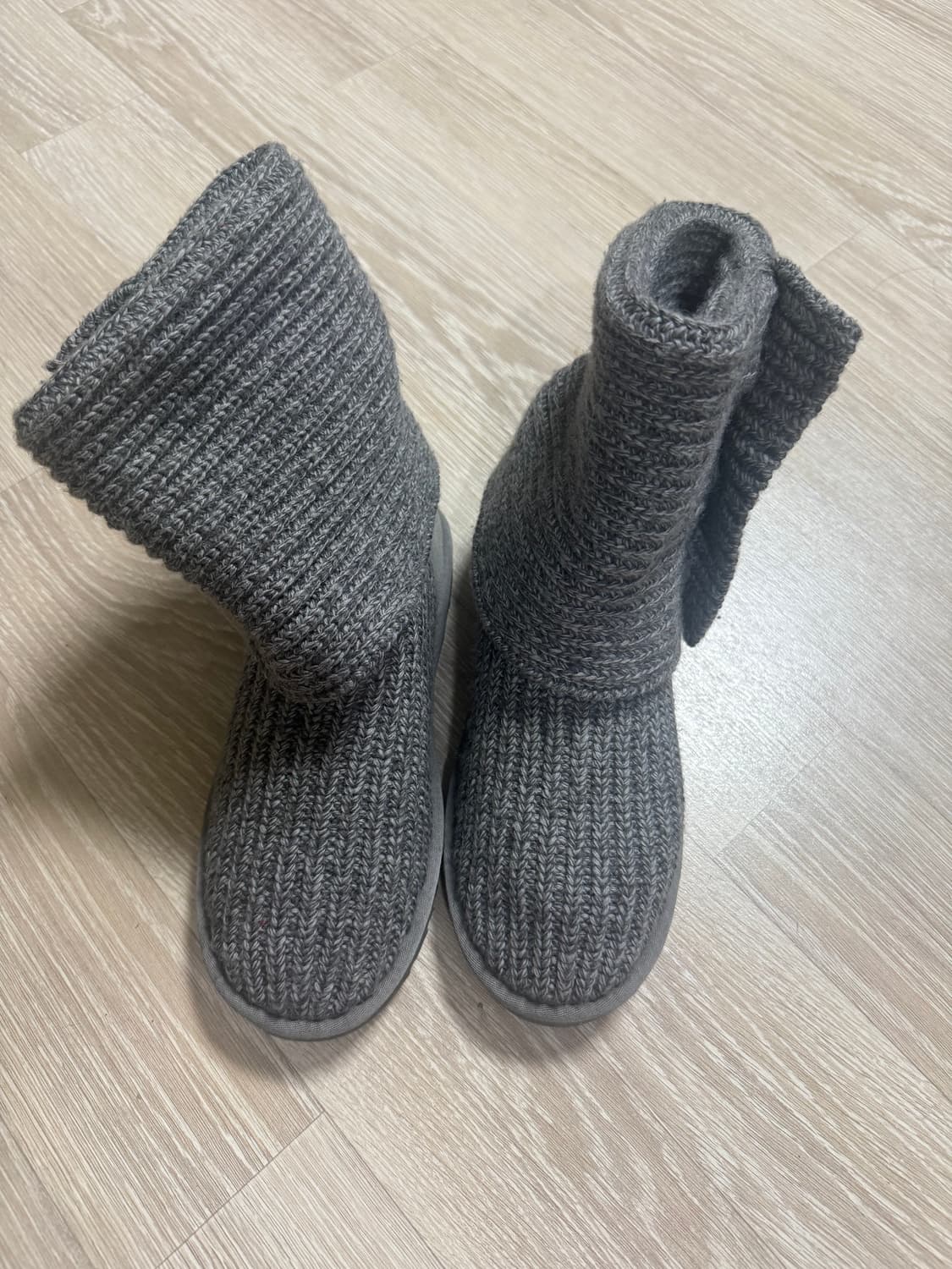 어그 카디 니트 부츠 상품이미지2