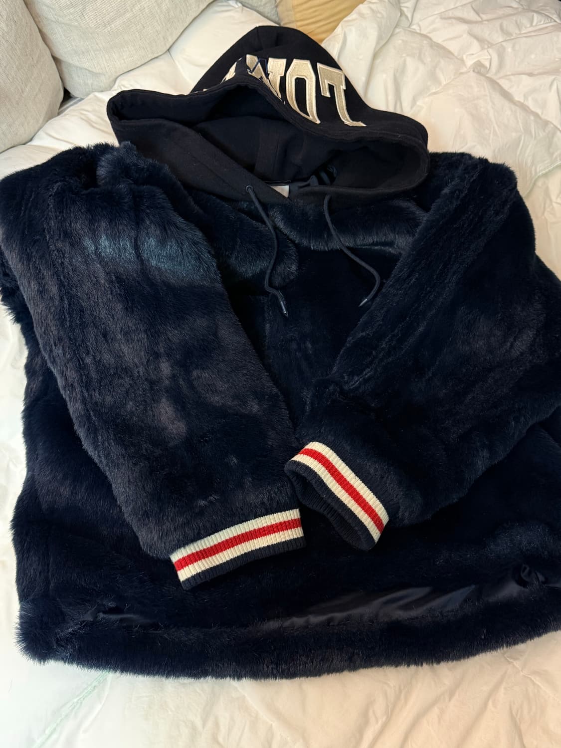 노앙 faux fur후드 OS (한정판) 상품이미지3