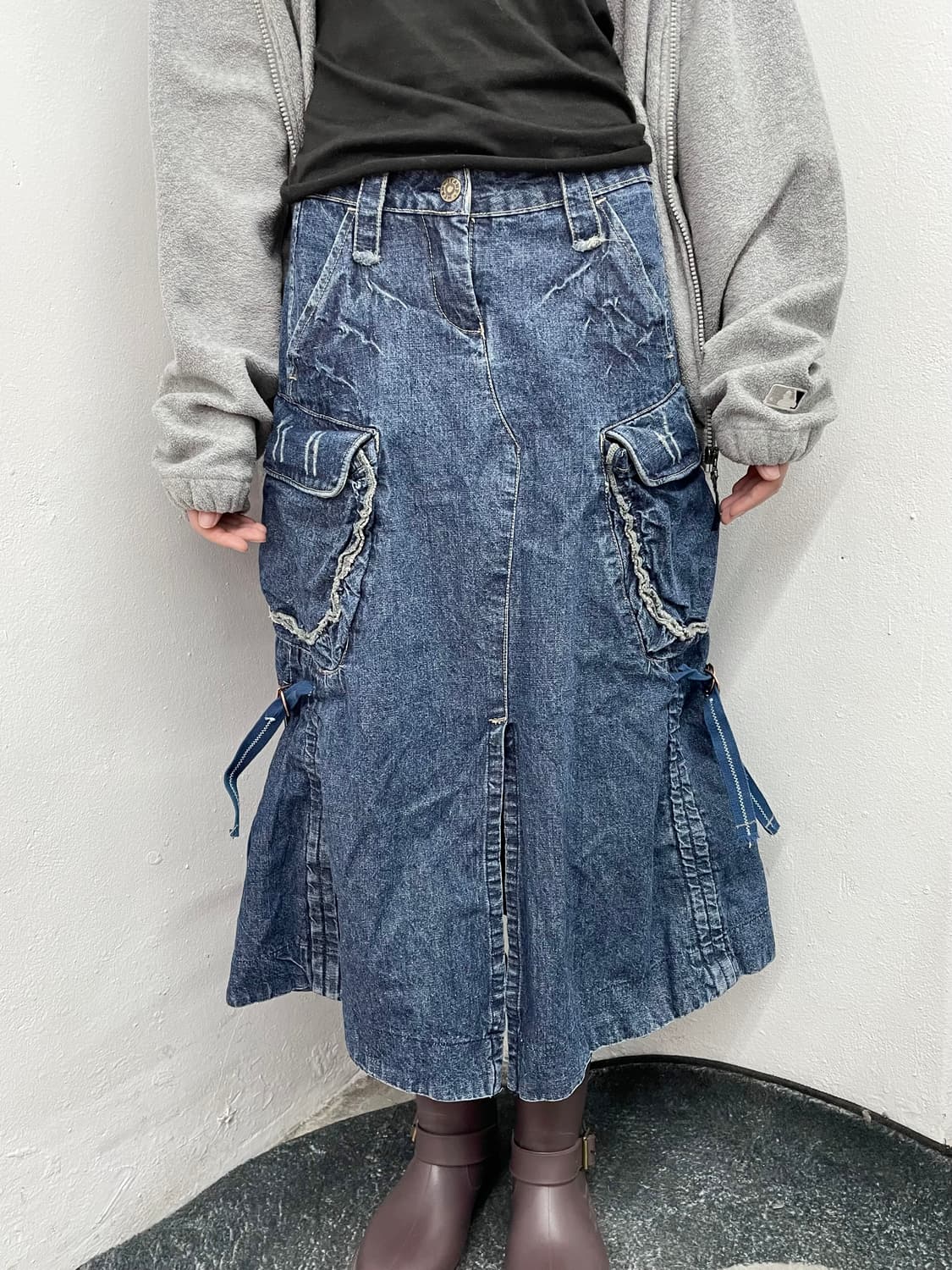 데님 디테일 셔링 포켓 스커트 상품이미지1