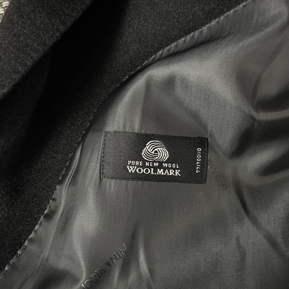 니나리치 블랙 히든버튼 하프 코트 상품이미지7