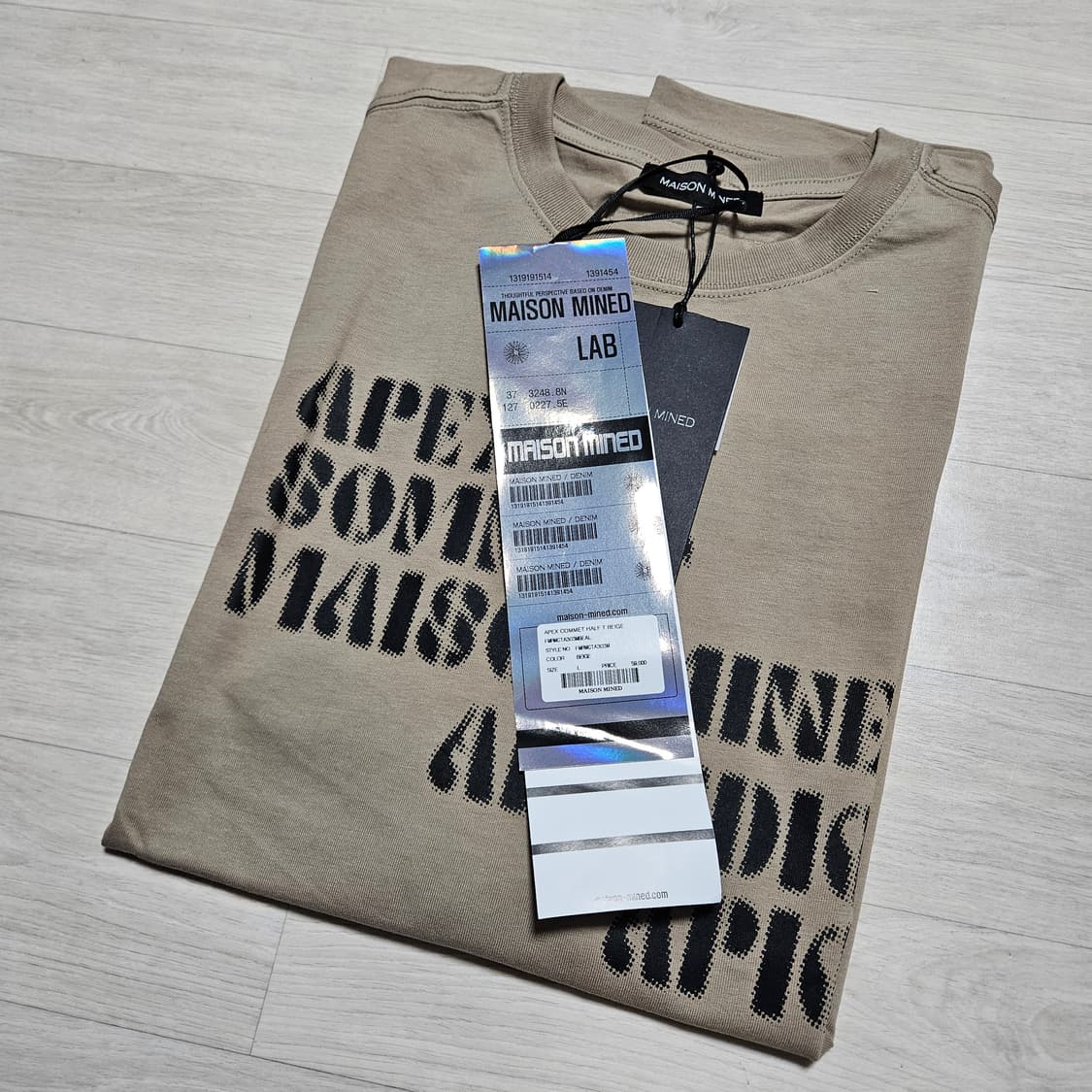 새상품 L ) 메종 미네드 APEX COMMET 반팔티 상품이미지5