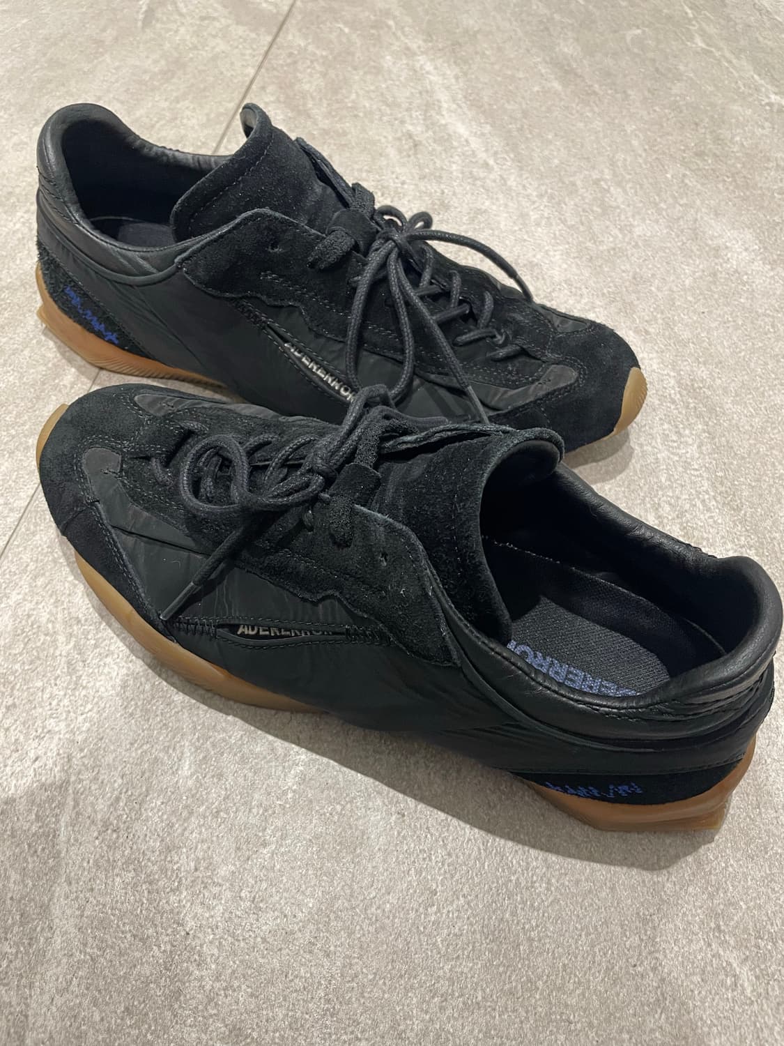 아더에러 스키드 블랙 270 상품이미지2