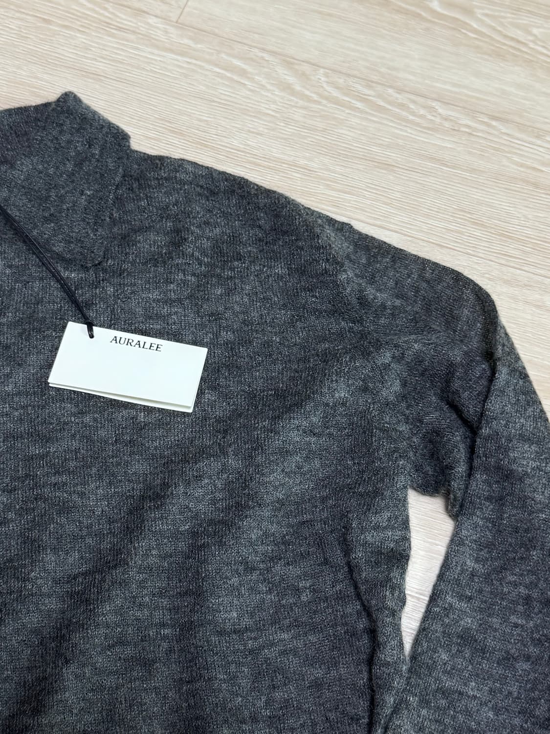 오라리 24aw 키드모헤어 셔츠 가디건 상품이미지4