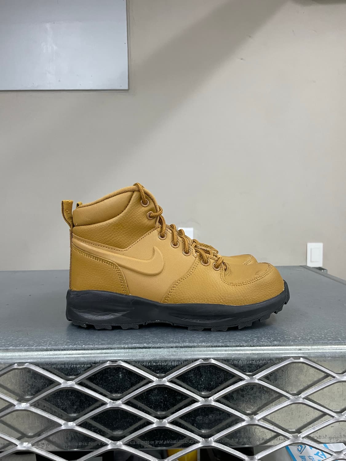 나이키 마노아 레더 위트 225 상품이미지4