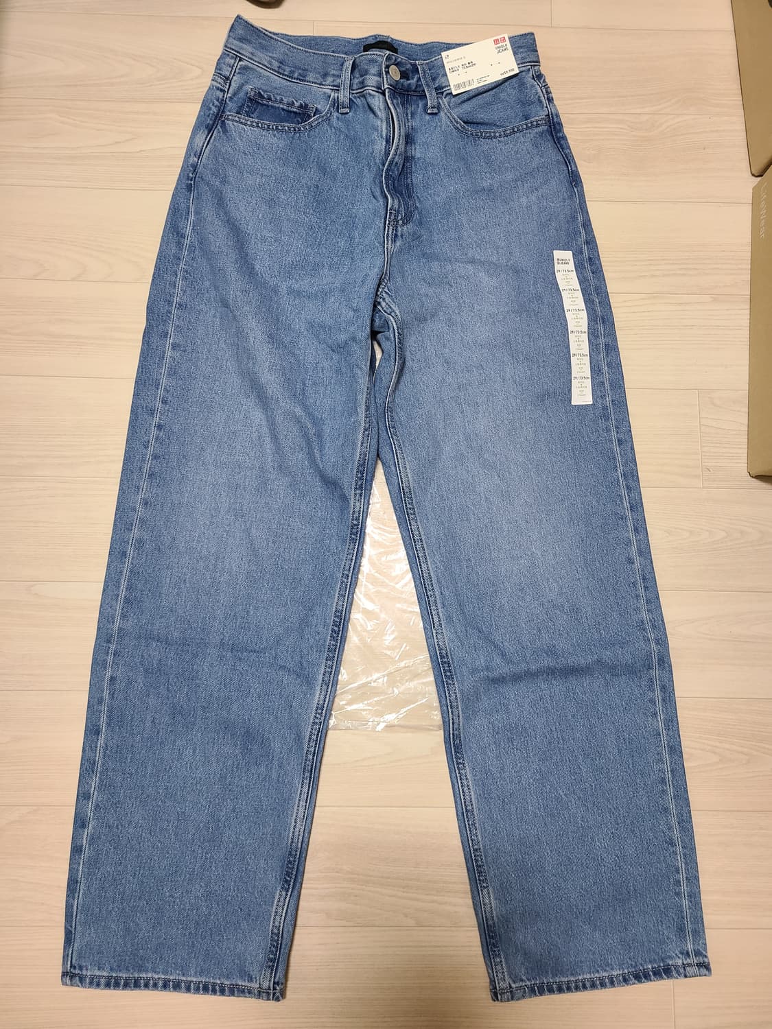 유니클로 와이드스트레이트진 (29사이즈, 64블루) 상품이미지5