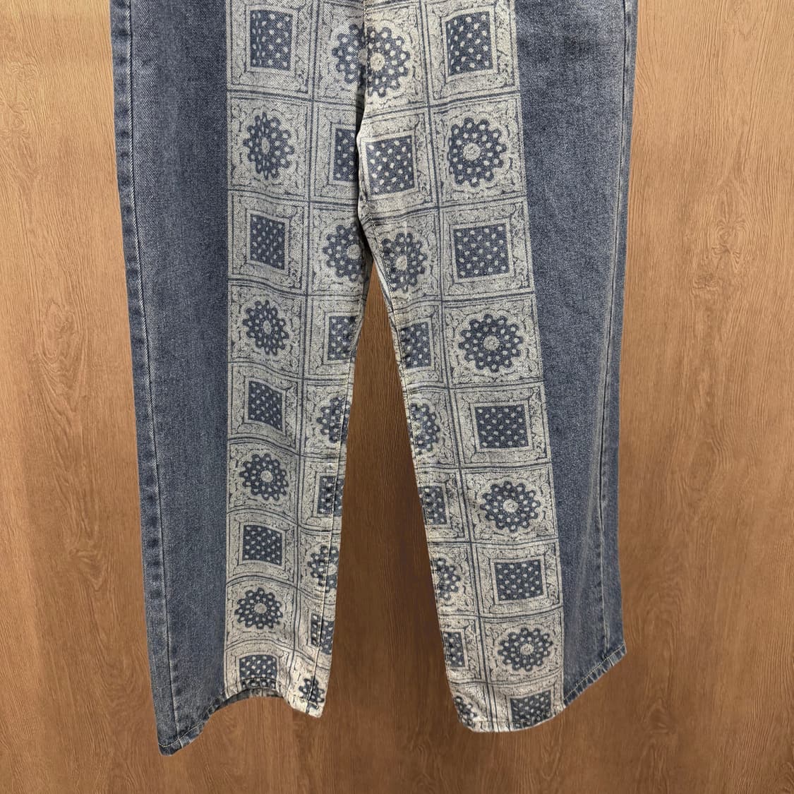 빈티지 데님 팬츠 반다나 패턴 배색 디테일 와이드 스트레이트핏 중청 상품이미지5