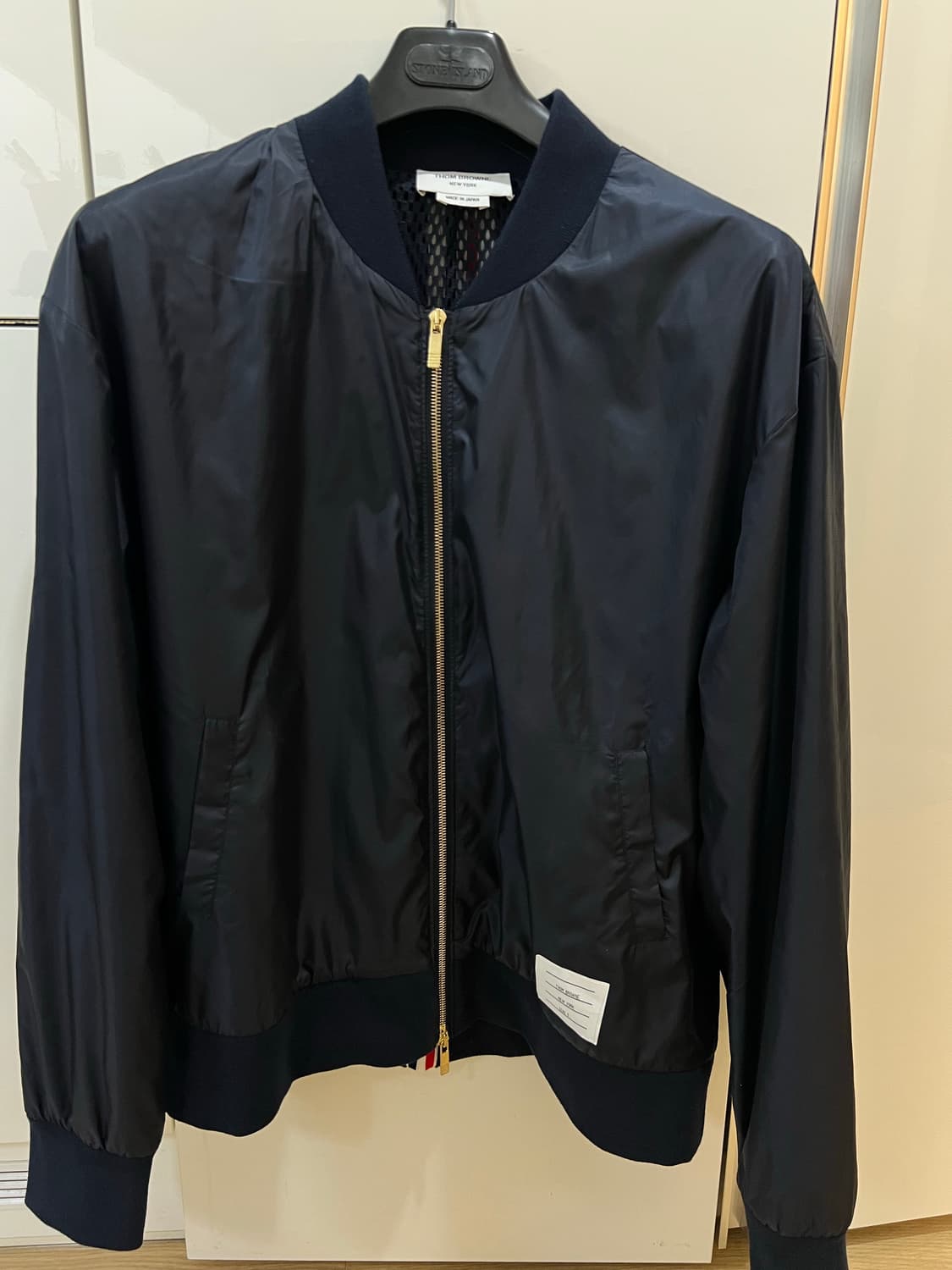 톰브라운 센터백 나일론봄버 5사이즈 (새상품급) 상품이미지1