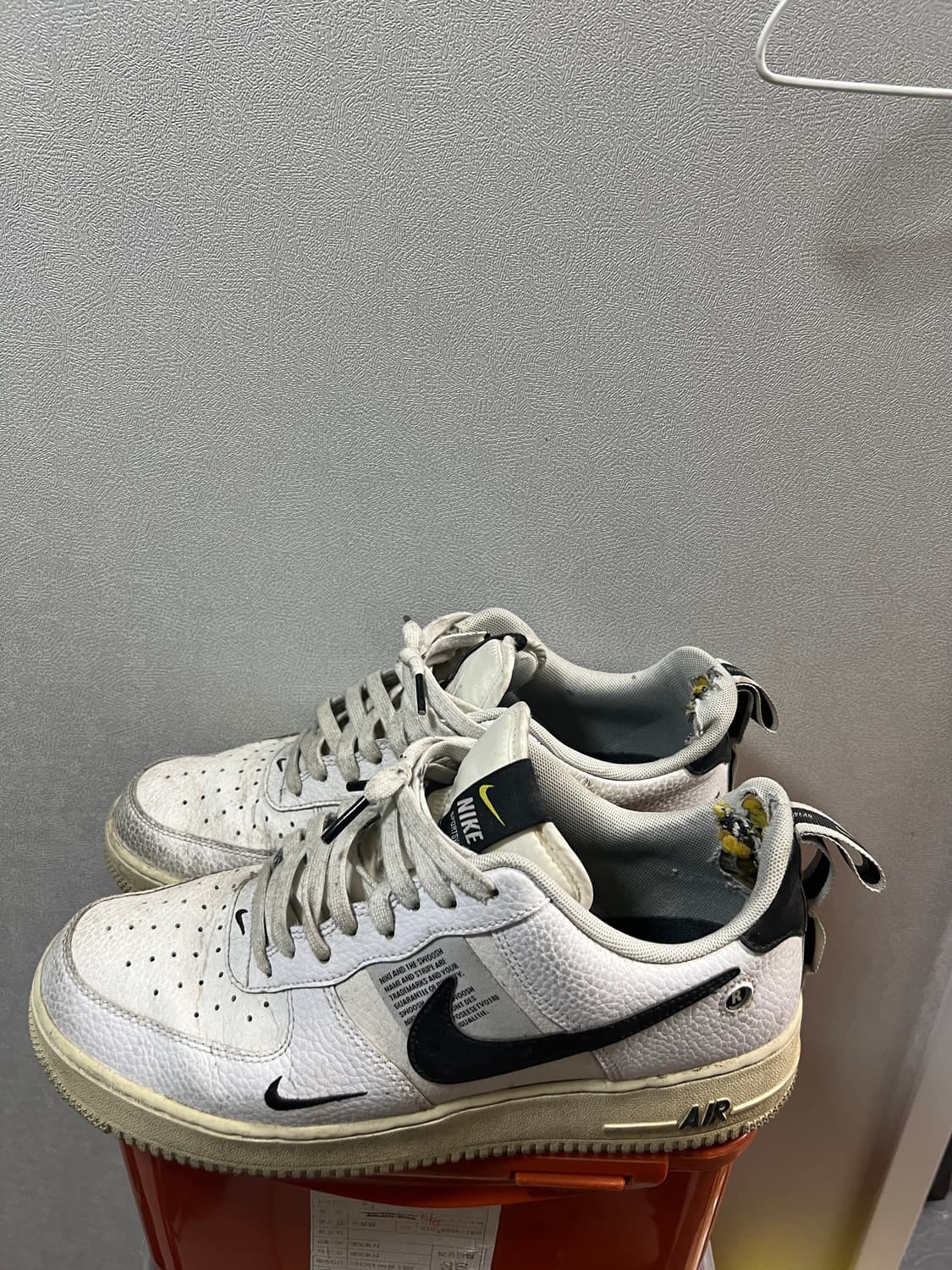 [275] 나이키 에어포스 1 로우 유틸리티 화이트 상품이미지1