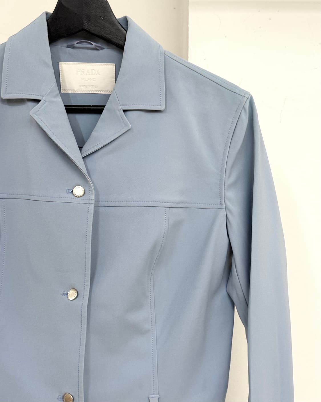 프라다 라이트블루 버튼다운 자켓 상품이미지4