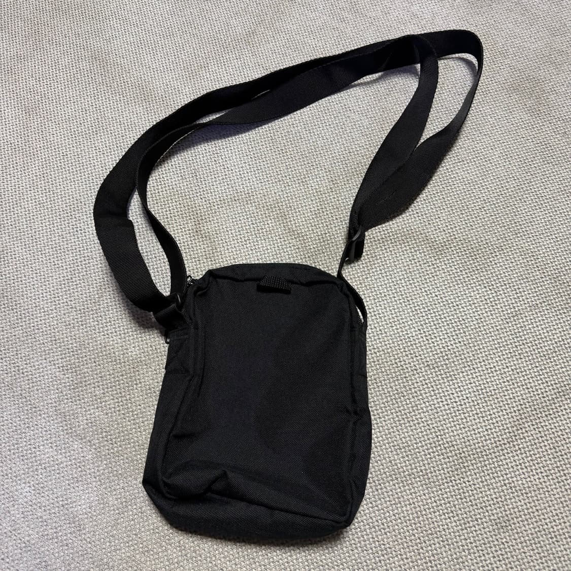 아디다스 블랙 미니 크로스백 상품이미지5