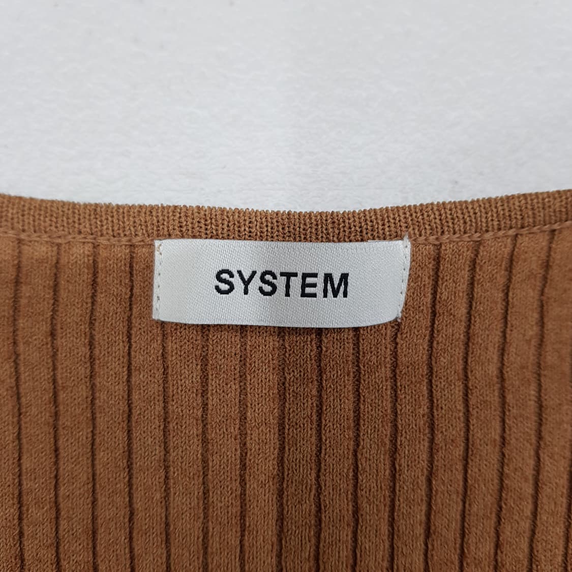 한섬 시스템 2021 브이랩 카멜 리브 니트 F사이즈 상품이미지5