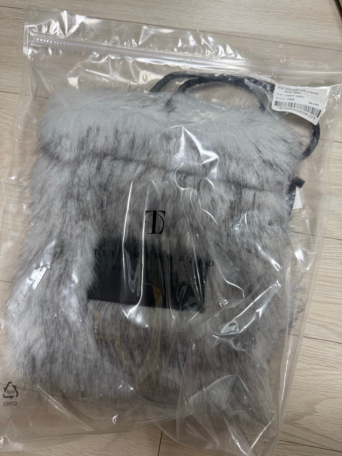 트리밍버드 볼륨 퍼 스트링 미니백 상품이미지2