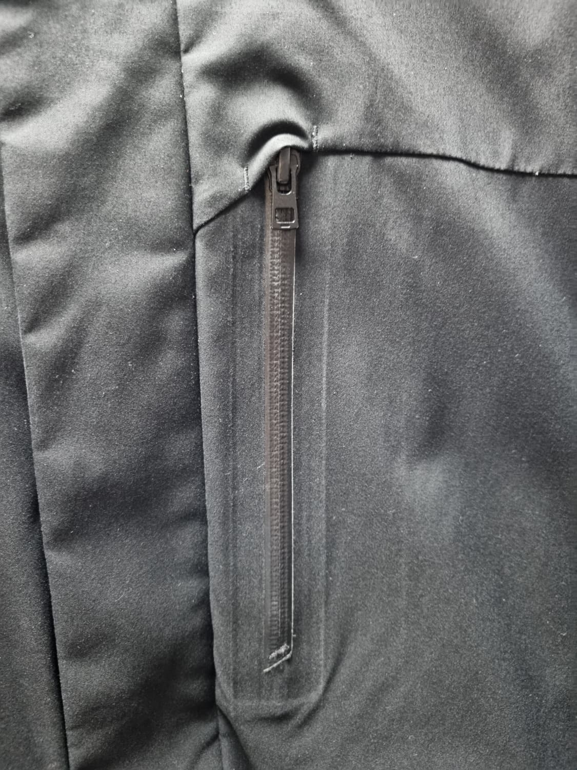 유니클로 하이브리드 다운 파카 L 라지 블랙 상품이미지3