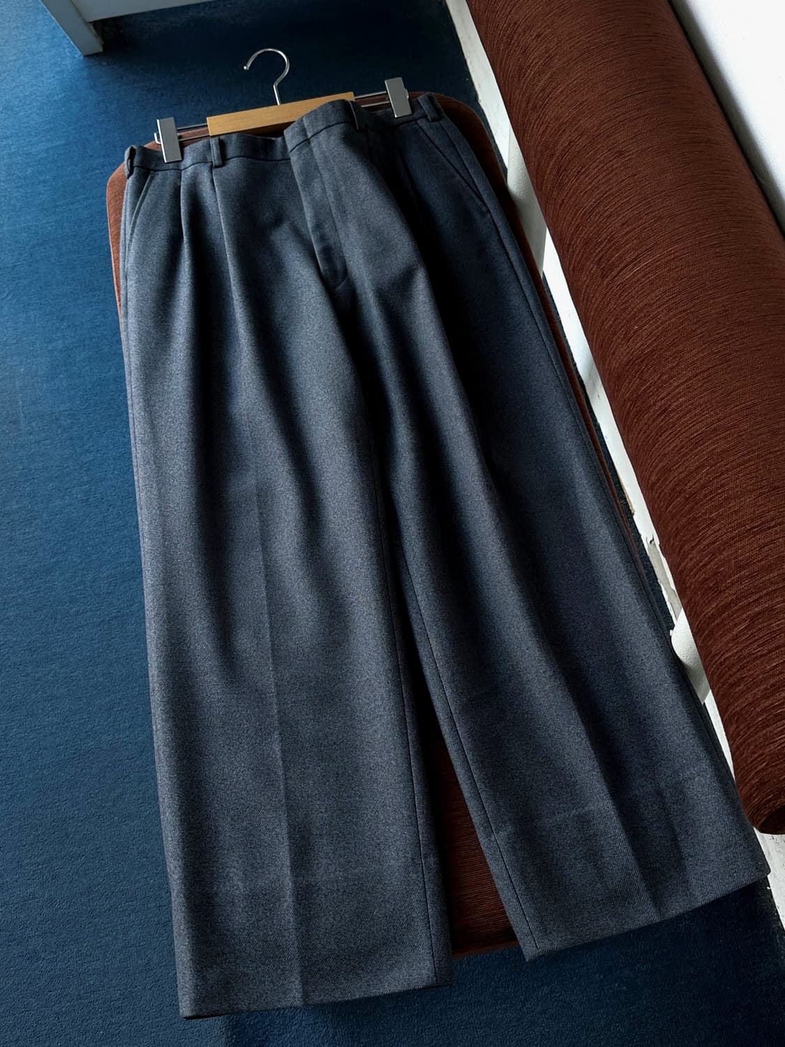 2 pleats straight wool blend slacks 상품이미지9