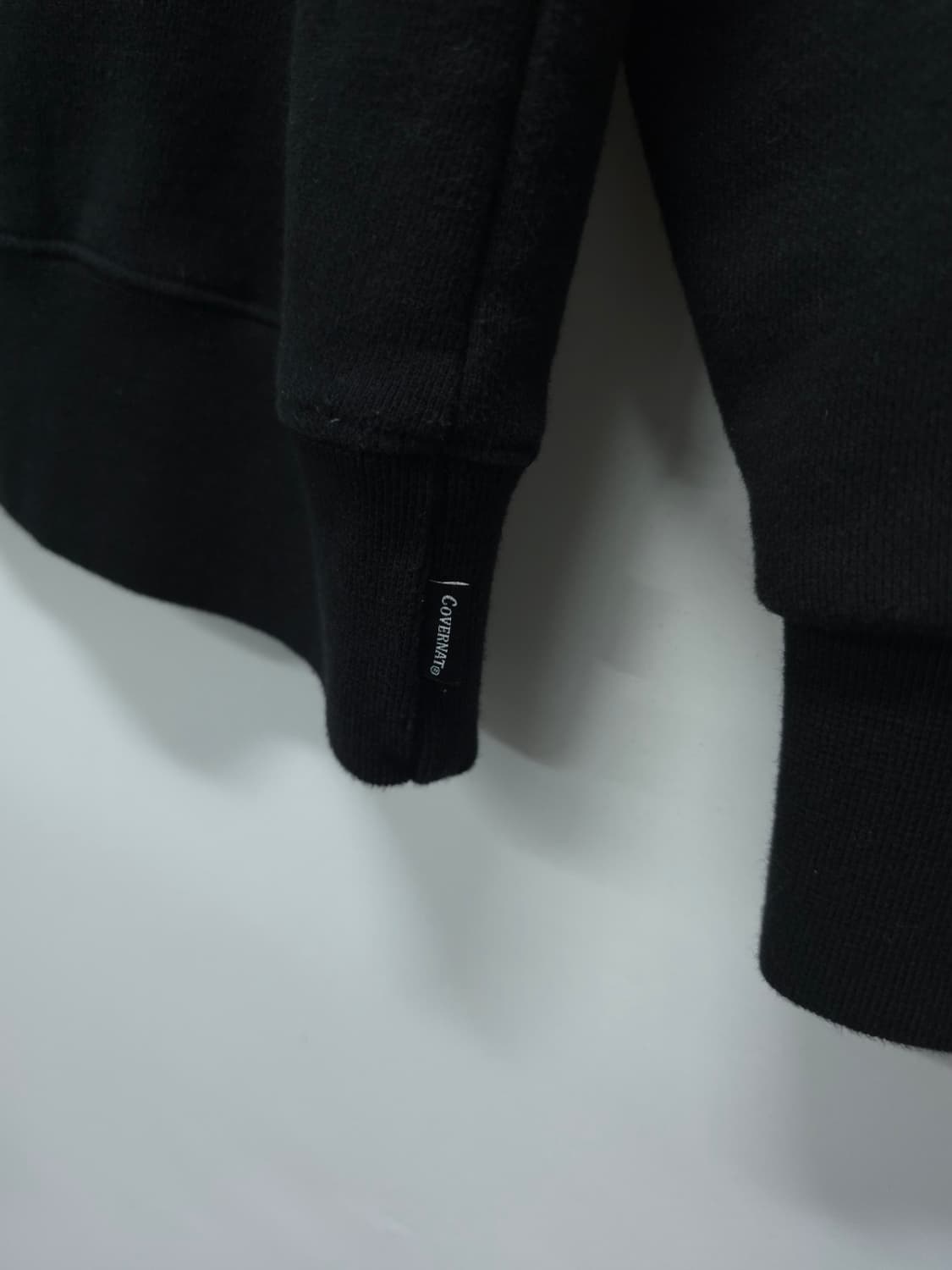 [커버낫] 아치 로고 오버핏 맨투맨 블랙 (M사이즈) 상품이미지7