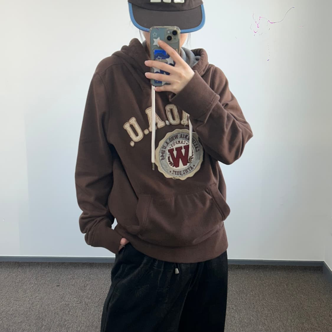 Who A U 후아유 그런지로고 브라운 후드티 상품이미지1