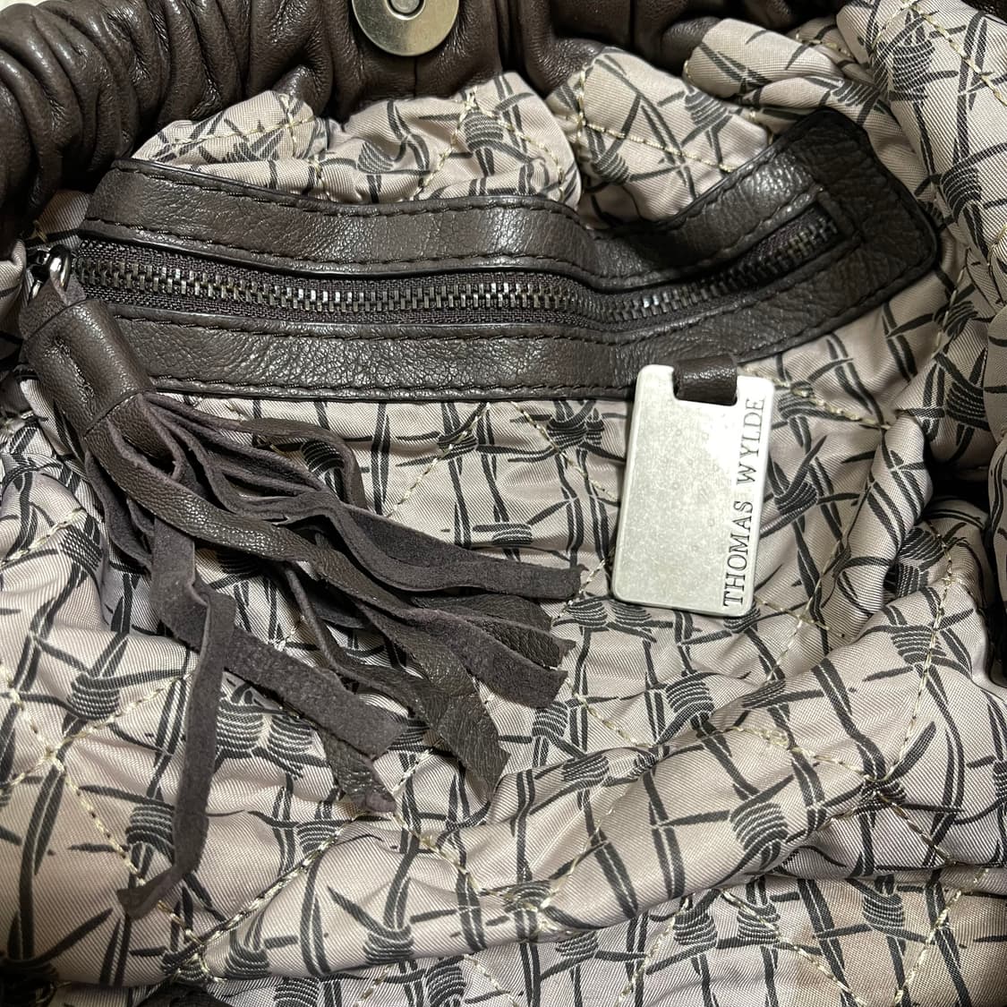 [OS] THOMAS WYLDE 브라운 레더 체인 숄더백 상품이미지8