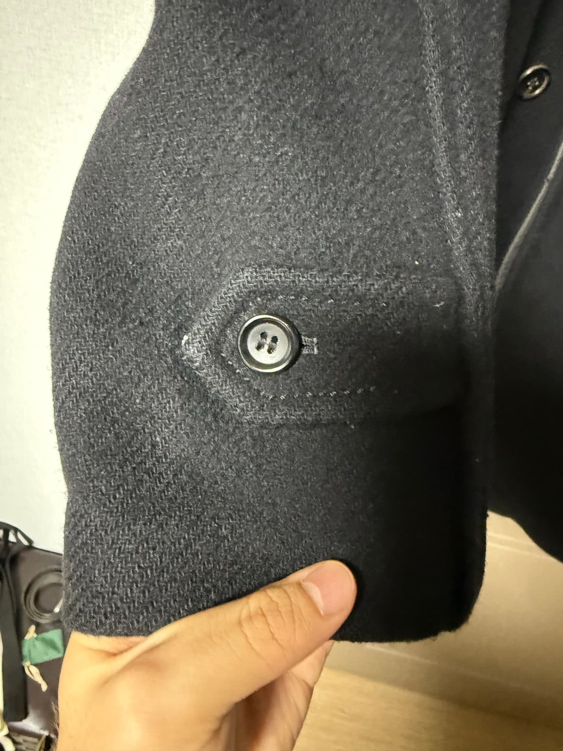 꼼데가르송 옴므 레귤런 절개 코트 상품이미지4