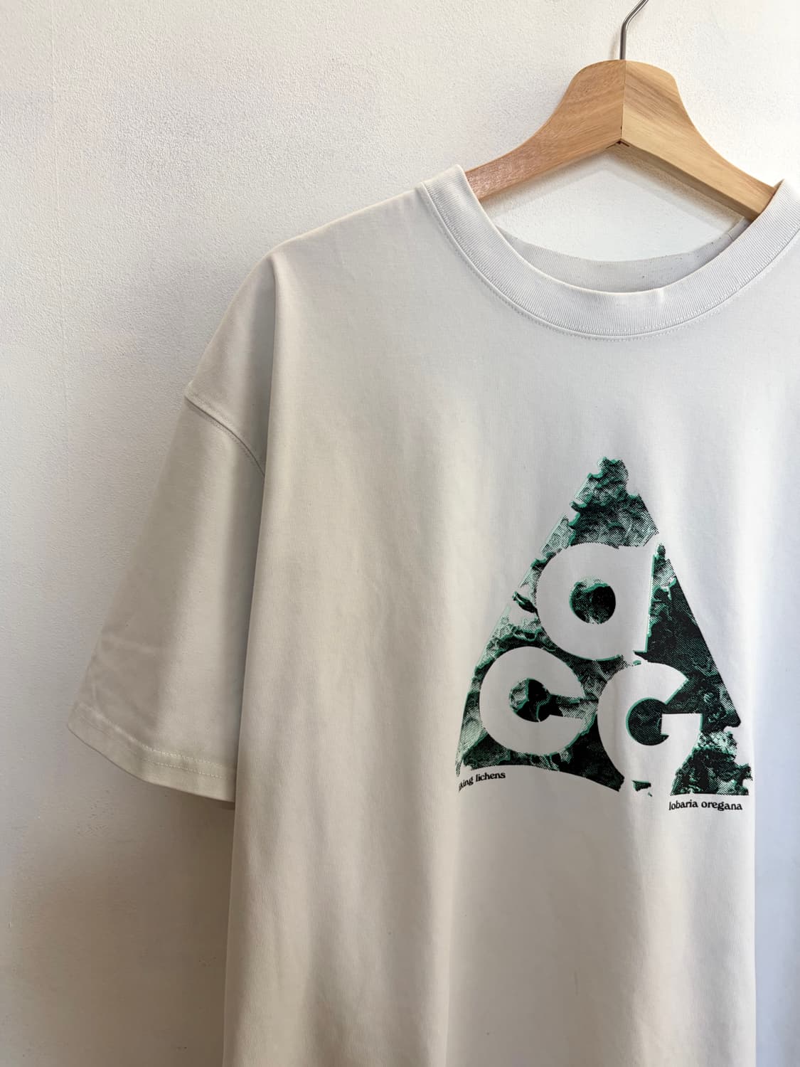 나이키 ACG 화이트 반팔 티셔츠 xxl 상품이미지2