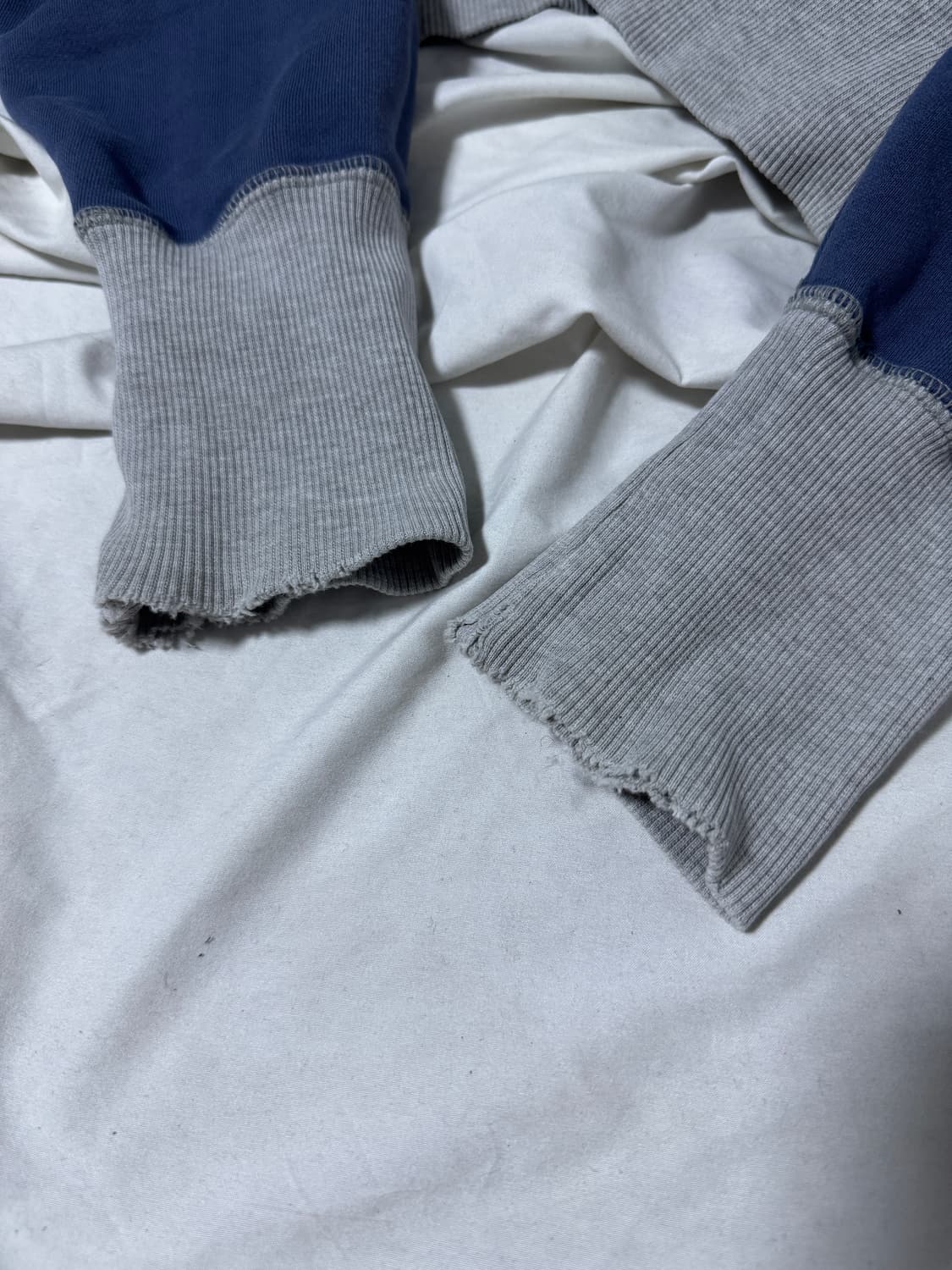 랭글러 더블 V 거셋 스웨트셔츠 상품이미지4