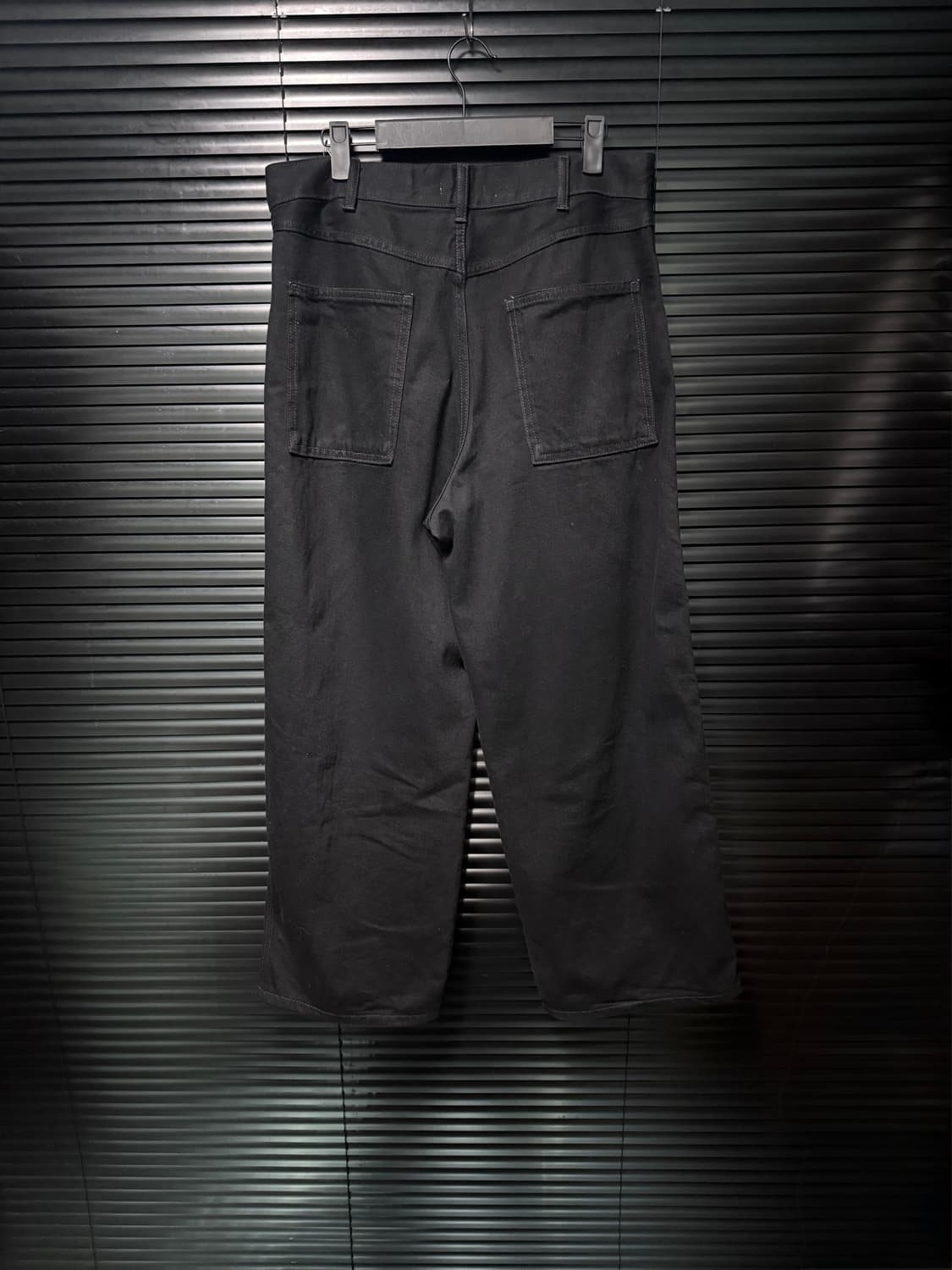 유니클로U 르메르 25fw 와이드 핏 컬러진 블랙 데님 통바지 31 기본 상품이미지5