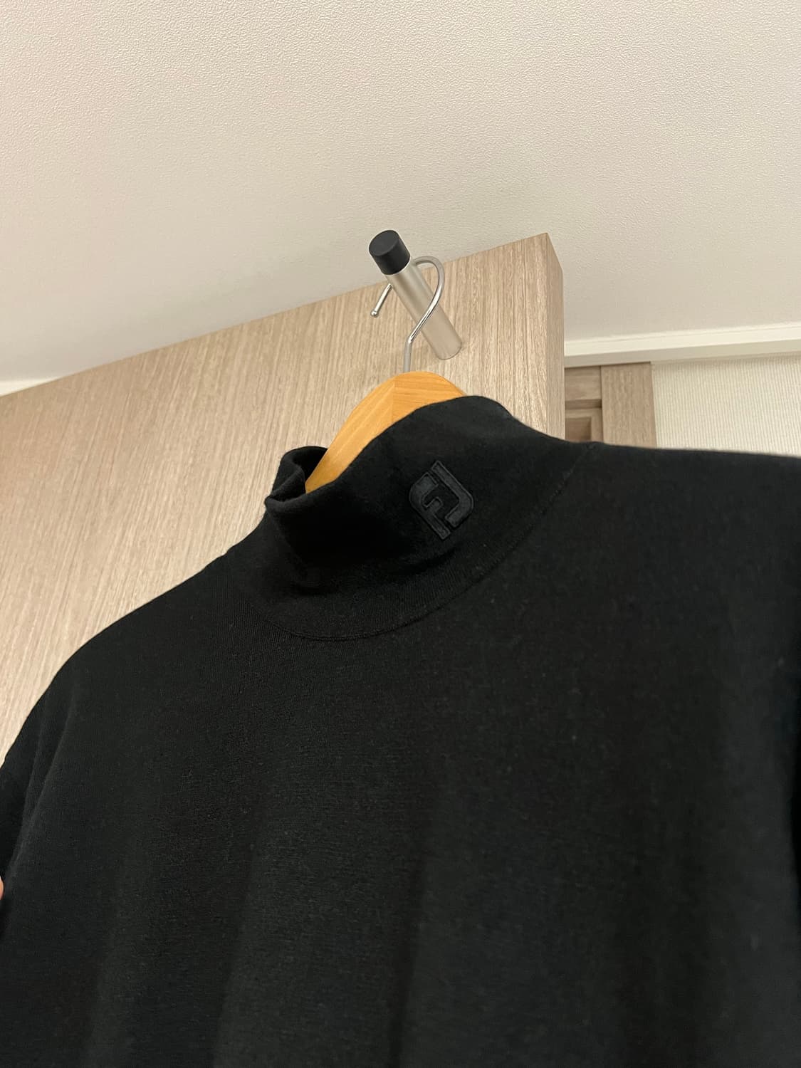 새상품,XXL) 풋조이 반폴라 방풍니트 블랙 골프웨어 상품이미지3