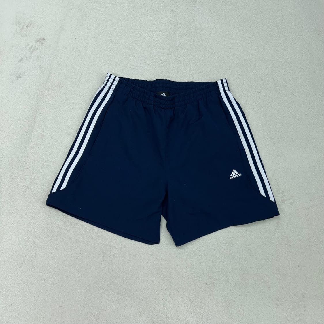 Adidas navy shorts 상품이미지3